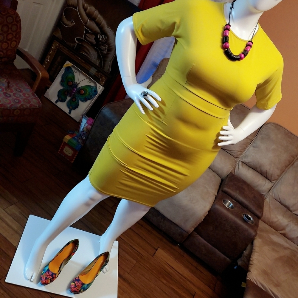 Body fitting Summer Dress!